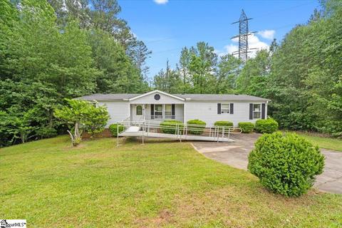 26 Silver Stirrup Ct, Travelers Rest, SC 29690