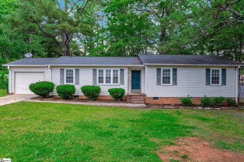 113 Sandhurst Dr, Simpsonville, SC 29680
