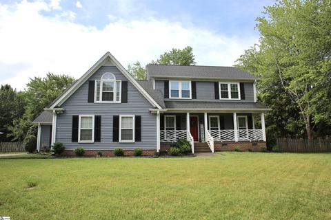 12 W Shefford St, Greer, SC 29650