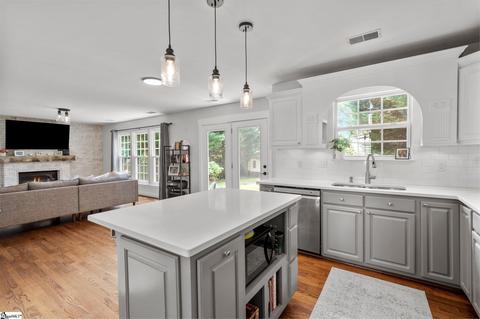 237 Highgate Cir, Greer, SC 29650 photo 11