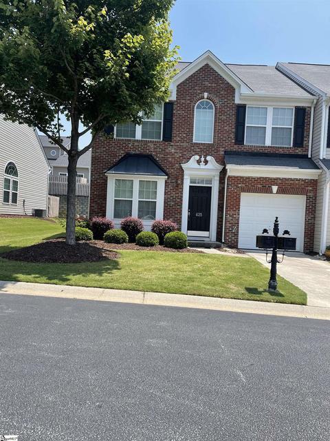 425 Cedar Pines Dr, Greenville, SC 29615