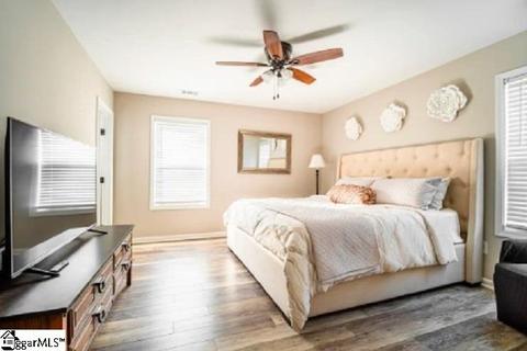 14022 E Camelia Ln, Seneca, SC 29678 photo 9