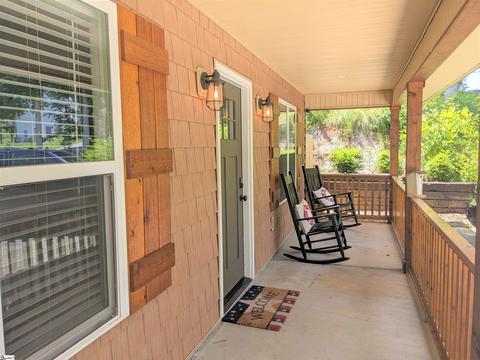 14022 E Camelia Ln, Seneca, SC 29678 photo 2