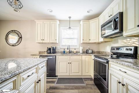 14022 E Camelia Ln, Seneca, SC 29678 photo 6