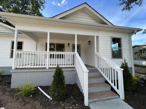 302 Bailey Rd, Greer, SC 29651