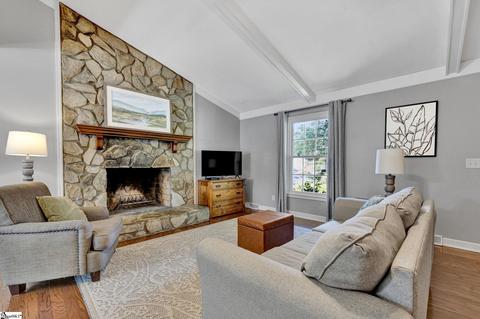 119 Oak Dr, Greer, SC 29650 photo 4