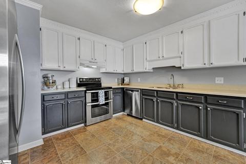 119 Oak Dr, Greer, SC 29650 photo 10