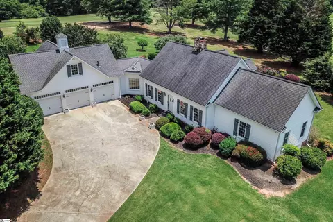 81 Heron Dr, Fountain Inn, SC 29644