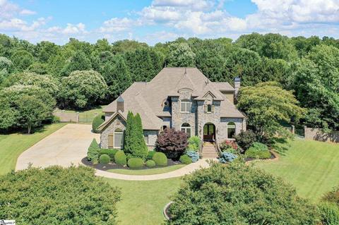 11 Finsbury Ln, Simpsonville, SC 29681