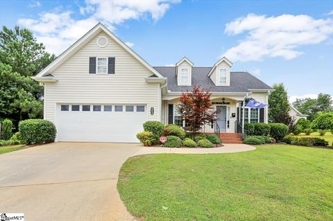 808 Wheat Ct, Greer, SC 29651
