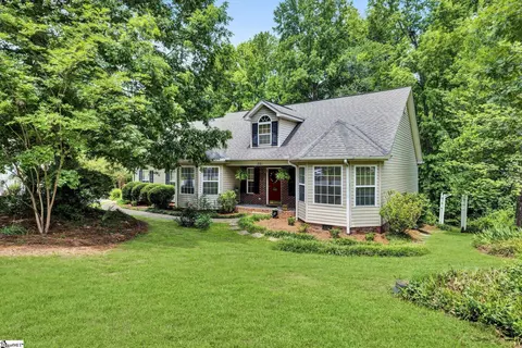 201 Nolan Rd, Travelers Rest, SC 29690