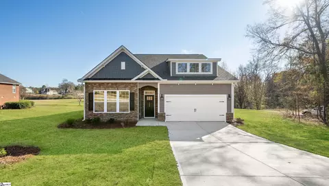 104 Fairway Lakes Rd, Greenwood, SC 29649