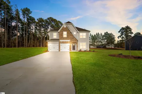 115 Divot Trl, Greenwood, SC 29649