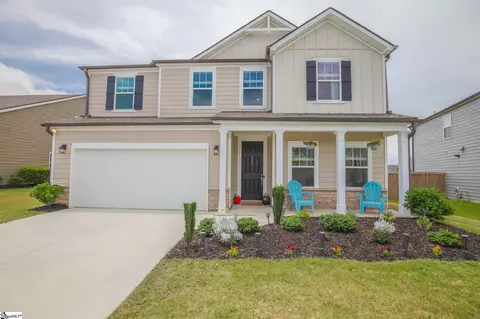 353 Blue Danube Dr, Simpsonville, SC 29681