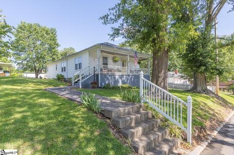 108 Cobb St, Easley, SC 29640 photo 2