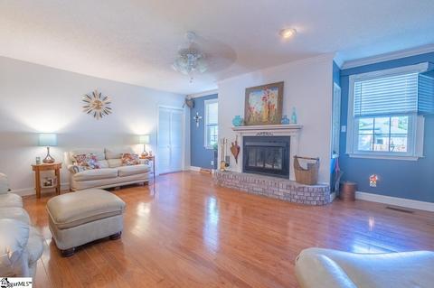 108 Cobb St, Easley, SC 29640 photo 8