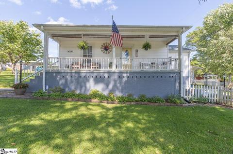 108 Cobb St, Easley, SC 29640