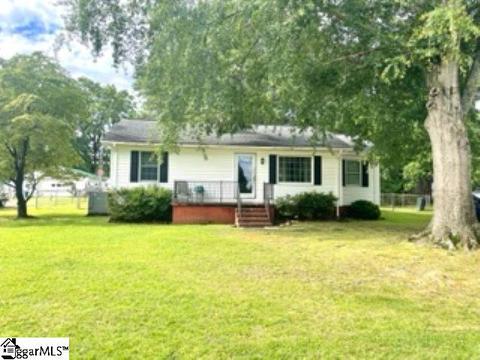 10 Derwood Cir, Greenville, SC 29617