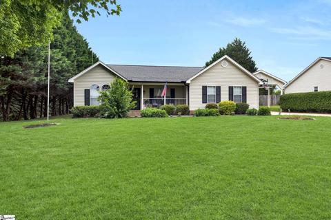 110 Ridgemont Ct, Easley, SC 29642