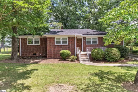 4104 Edwards Rd, Taylors, SC 29687