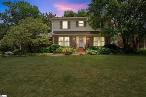 100 Lindmont Dr, Greenville, SC 29607