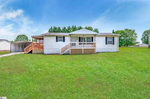 143 Perry Rd, Woodruff, SC 29388