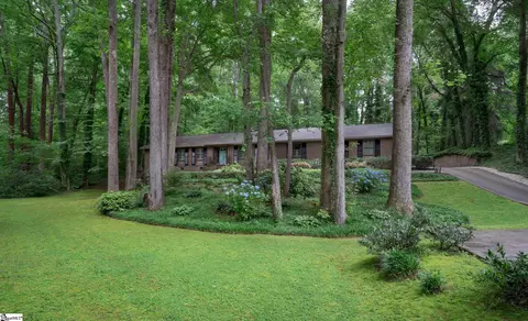 421 Henderson Rd, Greenville, SC 29607