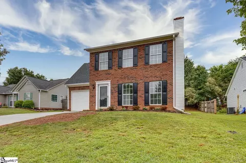 421 Riverside Chase Cir, Greer, SC 29650