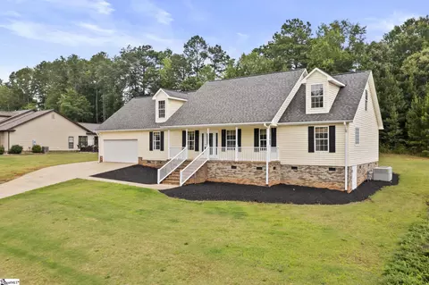 112 Mountain Lake Dr, Piedmont, SC 29673
