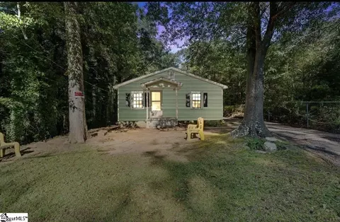 17 Bostic St, Greenville, SC 29609