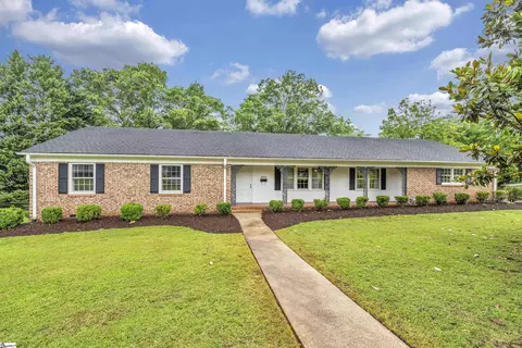 802 Wembley Rd, Greenville, SC 29607