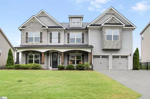 26 Foxmoor Ct, Simpsonville, SC 29680