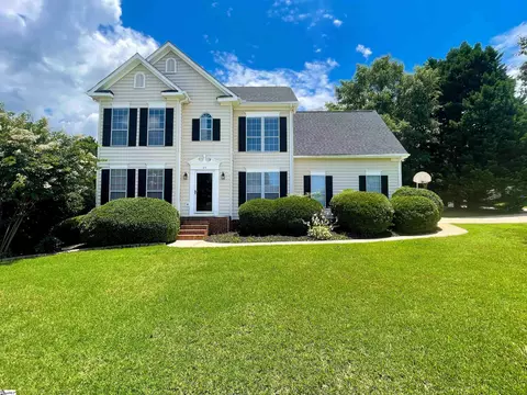 35 Crossvine Way, Simpsonville, SC 29680