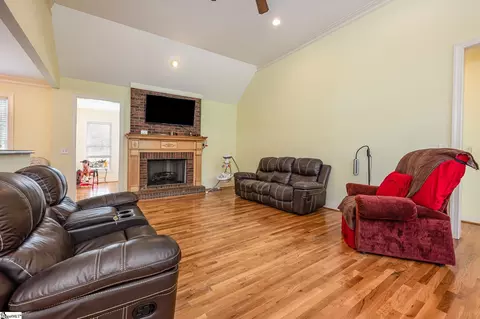 108 Stonegate Ct, Easley, SC 29642 photo 9