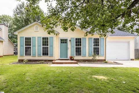 504 Twin Falls Dr, Simpsonville, SC 29680