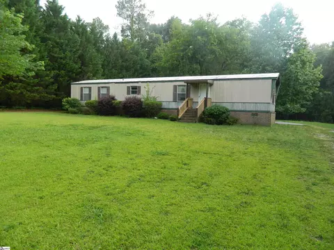 1186 S Main St, Cross Hill, SC 29332