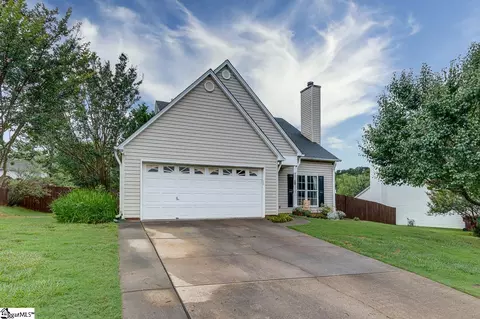 3 Wakulla Ct, Simpsonville, SC 29681