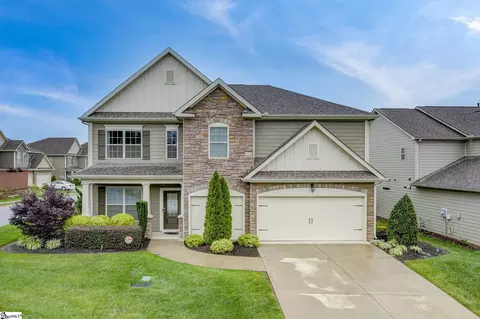 201 Talon Ct, Taylors, SC 29687