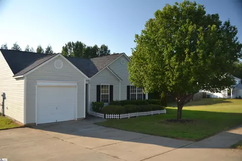 201 Winding Willow Trl, Taylors, SC 29687