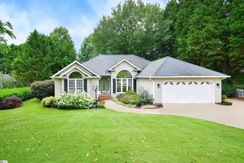 206 Stone River Way, Taylors, SC 29687