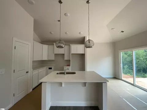 408 Oakton Dr, Greer, SC 29651 photo 3