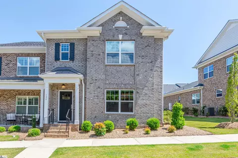 130 Danvers Rd, Greenville, SC 29607