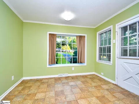 16 E Summit Dr, Ware Shoals, SC 29692 photo 11