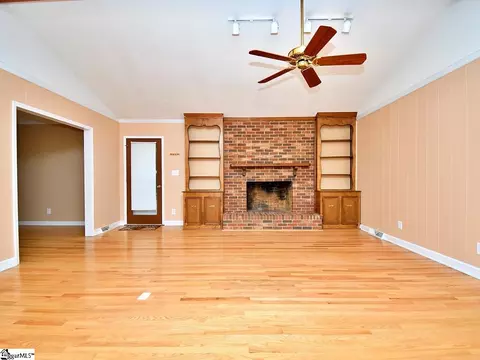16 E Summit Dr, Ware Shoals, SC 29692 photo 6