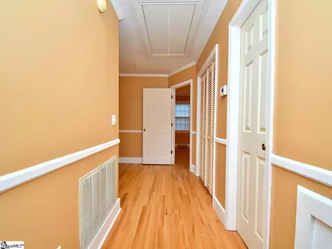 16 E Summit Dr, Ware Shoals, SC 29692 photo 8