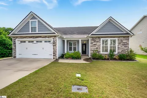 1 Marshfield Trl, Simpsonville, SC 29680