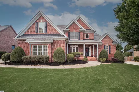 211 Pawleys Dr, Simpsonville, SC 29681