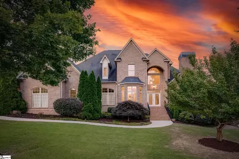 210 Sycamore Ridge Dr, Simpsonville, SC 29681