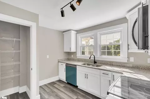 319 Morrow St, Greer, SC 29651 photo 10