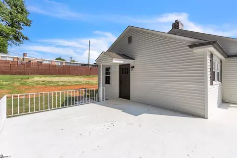 319 Morrow St, Greer, SC 29651 photo 17